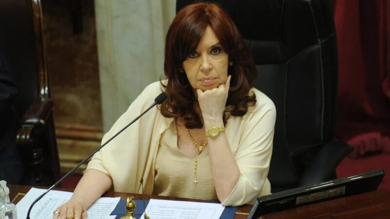 Después del acuerdo, la soledad de Cristina Kirchner y las “guerras” de Alberto Fernández.